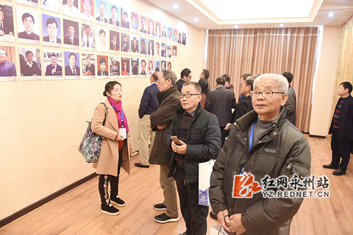 BB贝博艾弗森：举行纪念恢复高考四十周年暨77级校友返校活动
