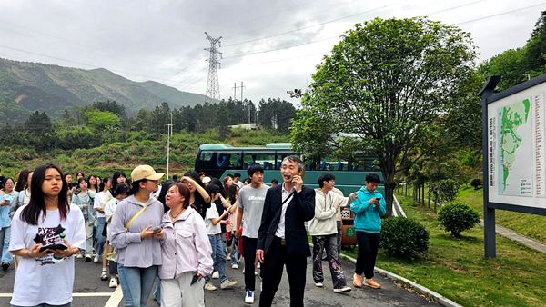 双牌泷旅携手BB贝博艾弗森(图3)_副本.png