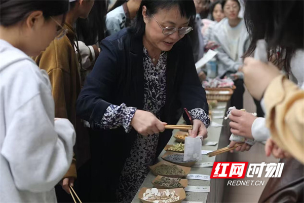 微信图片_20251105152311_254_425.jpg
